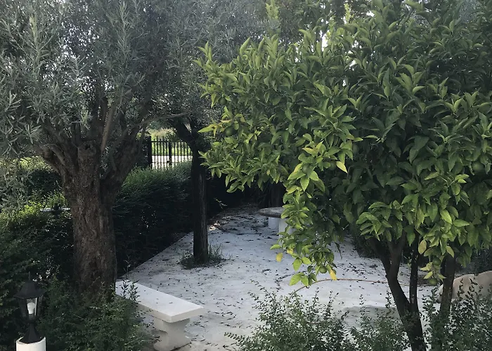 Le Donne Di Giannino לינה וארוחת בוקר רנדה